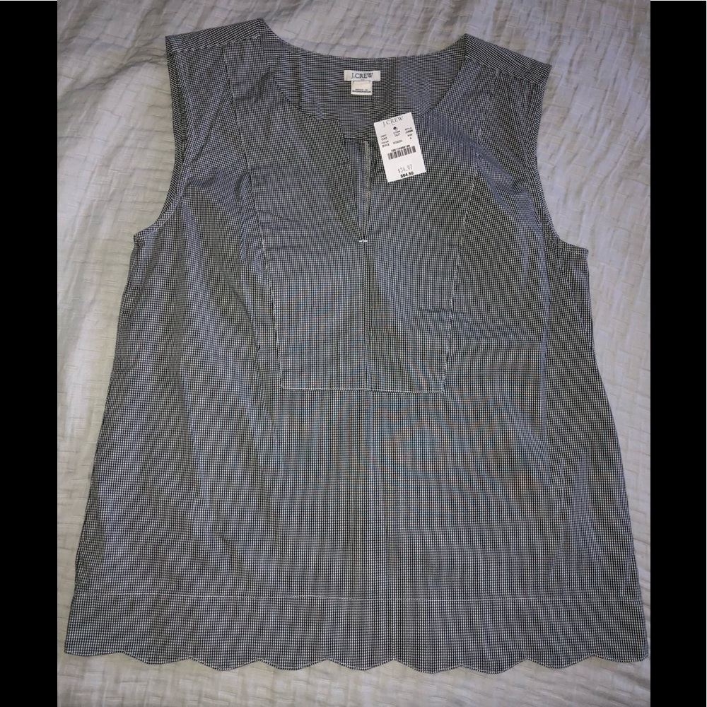 Sleeveless blouse